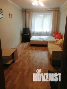 1-к квартира, посуточно, 32м2, 1/9 этаж