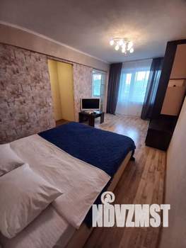 1-к квартира, посуточно, 30м2, 6/9 этаж