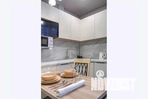 1-к квартира, посуточно, 35м2, 3/10 этаж