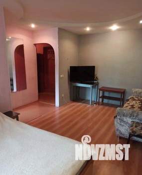 2-к квартира, посуточно, 43м2, 1/1 этаж