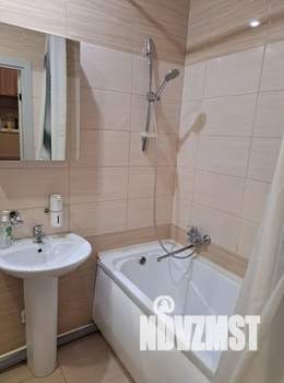 Студия квартира, посуточно, 32м2, 17/25 этаж