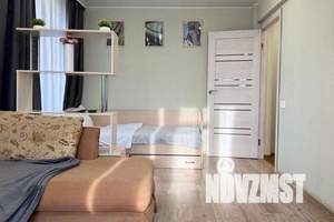 1-к квартира, посуточно, 32м2, 6/9 этаж