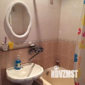 1-к квартира, посуточно, 38м2, 8/10 этаж