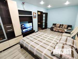 1-к квартира, посуточно, 42м2, 1/1 этаж