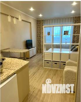 Студия квартира, посуточно, 30м2, 5/19 этаж