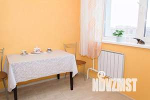 2-к квартира, посуточно, 42м2, 13/15 этаж