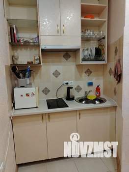 Студия квартира, посуточно, 27м2, 4/14 этаж