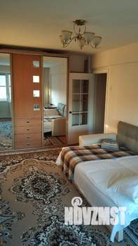 1-к квартира, посуточно, 32м2, 6/9 этаж