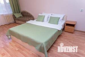 1-к квартира, посуточно, 36м2, 1/1 этаж