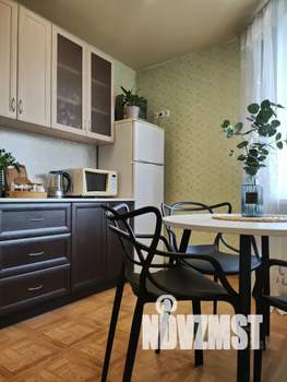 1-к квартира, посуточно, 50м2, 5/13 этаж