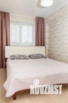 1-к квартира, посуточно, 44м2, 1/1 этаж