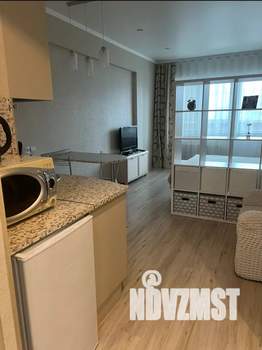 Студия квартира, посуточно, 30м2, 5/19 этаж