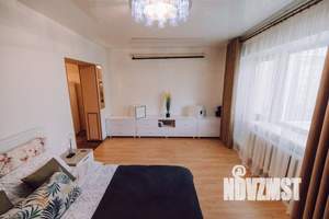 1-к квартира, посуточно, 45м2, 1/1 этаж