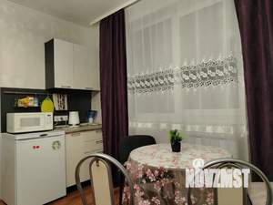 1-к квартира, посуточно, 50м2, 11/16 этаж