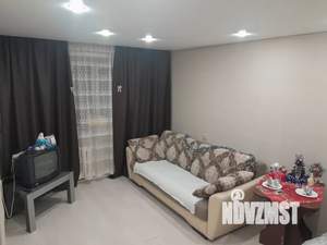 Студия квартира, посуточно, 40м2, 4/5 этаж