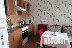 1-к квартира, посуточно, 48м2, 13/15 этаж