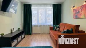 2-к квартира, посуточно, 48м2, 1/5 этаж