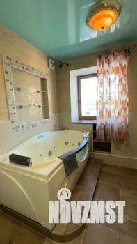 1-к квартира, посуточно, 43м2, 1/1 этаж