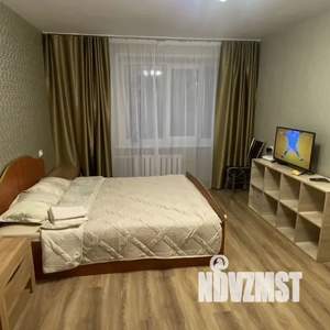 1-к квартира, посуточно, 33м2, 5/12 этаж