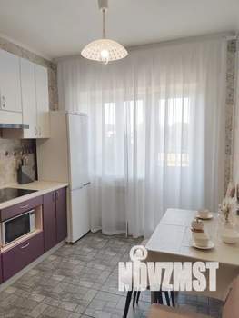 1-к квартира, посуточно, 38м2, 6/10 этаж