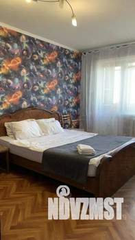 1-к квартира, посуточно, 60м2, 1/1 этаж