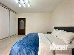 Студия квартира, посуточно, 36м2, 8/12 этаж