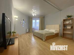 Студия квартира, посуточно, 34м2, 3/9 этаж