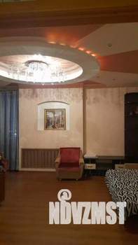 1-к квартира, посуточно, 54м2, 1/1 этаж