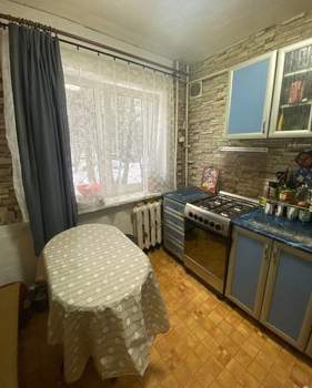 3-к квартира, вторичка, 56м2, 1/5 этаж