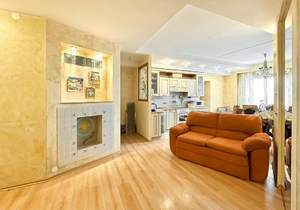 3-к квартира, вторичка, 100м2, 8/10 этаж
