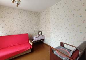4-к квартира, вторичка, 61м2, 1/5 этаж
