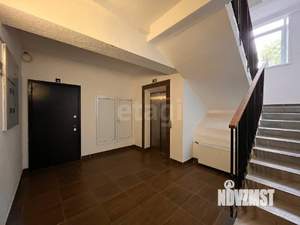 2-к квартира, вторичка, 42м2, 1/4 этаж