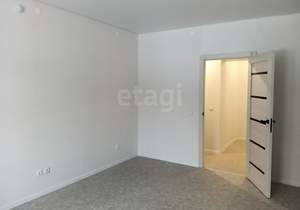 2-к квартира, вторичка, 52м2, 1/4 этаж