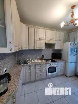 3-к квартира, вторичка, 63м2, 1/10 этаж