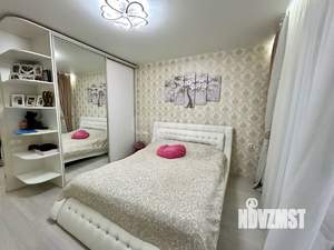 2-к квартира, вторичка, 62м2, 1/4 этаж