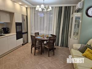 2-к квартира, вторичка, 70м2, 7/14 этаж