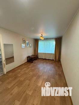 2-к квартира, вторичка, 45м2, 1/5 этаж