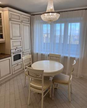 3-к квартира, вторичка, 96м2, 12/14 этаж