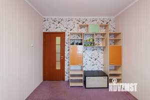 3-к квартира, вторичка, 63м2, 1/9 этаж