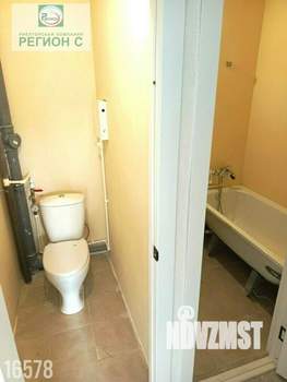 2-к квартира, вторичка, 42м2, 1/4 этаж