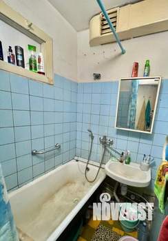 2-к квартира, вторичка, 42м2, 9/9 этаж