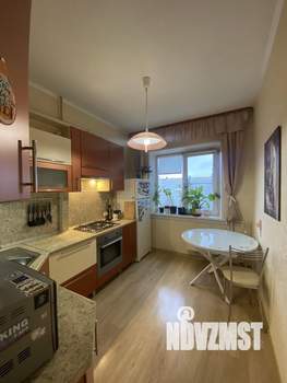 3-к квартира, вторичка, 64м2, 8/10 этаж