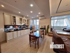 2-к квартира, вторичка, 131м2, 3/3 этаж