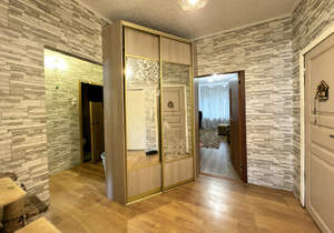 4-к квартира, вторичка, 80м2, 1/9 этаж