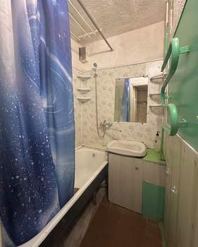 2-к квартира, вторичка, 45м2, 1/5 этаж