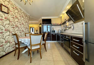 3-к квартира, вторичка, 113м2, 7/10 этаж