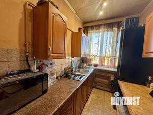 3-к квартира, вторичка, 65м2, 2/2 этаж