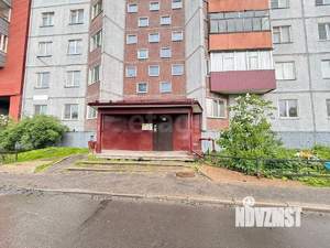 4-к квартира, вторичка, 63м2, 2/9 этаж