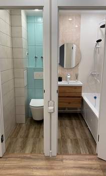 2-к квартира, вторичка, 43м2, 1/9 этаж