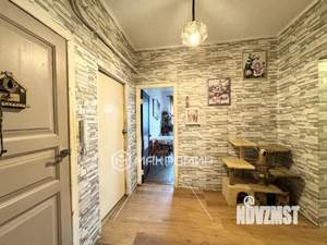 4-к квартира, вторичка, 80м2, 1/9 этаж